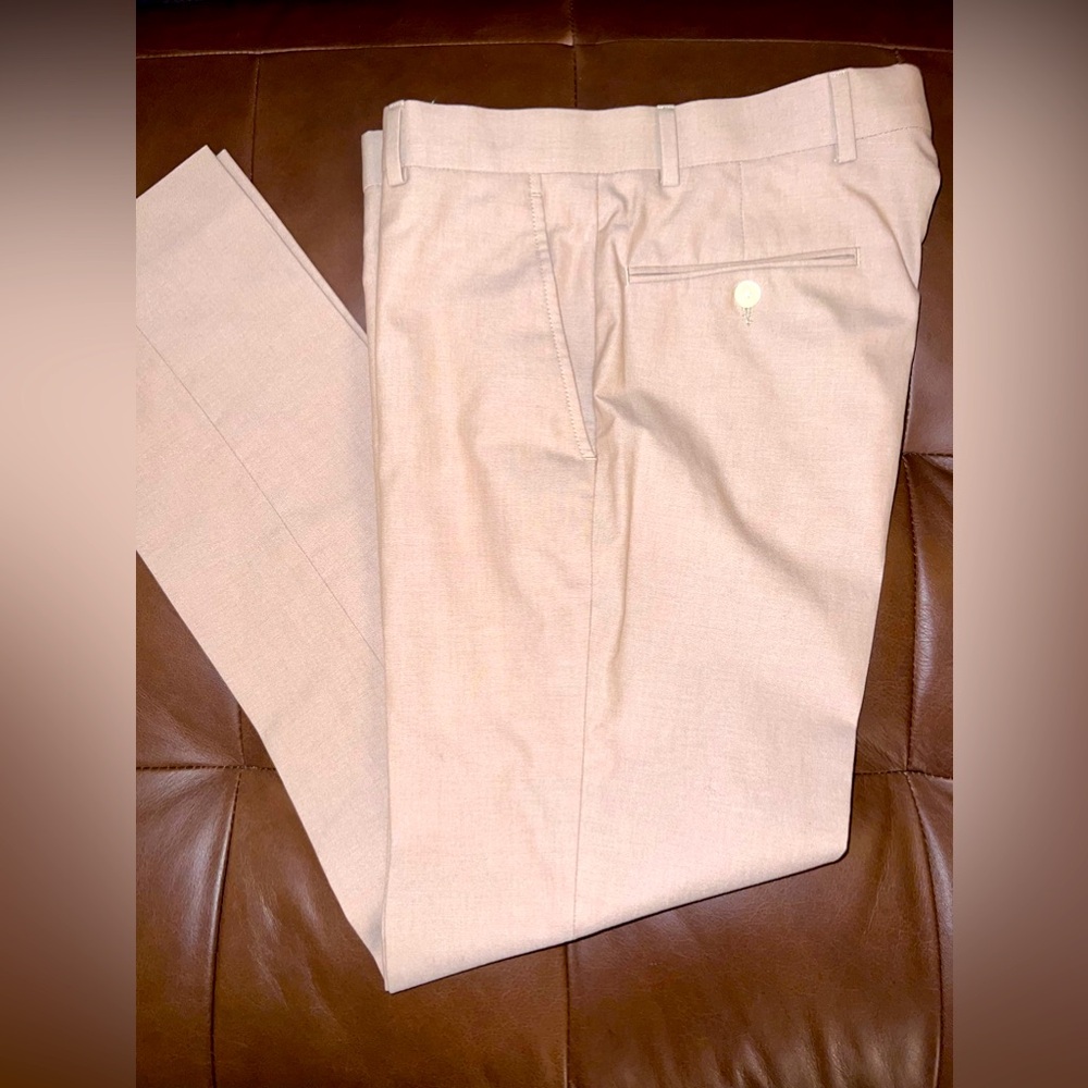 Tommy Hilfiger suit / slack pants, tan linen style!! Size 30x30